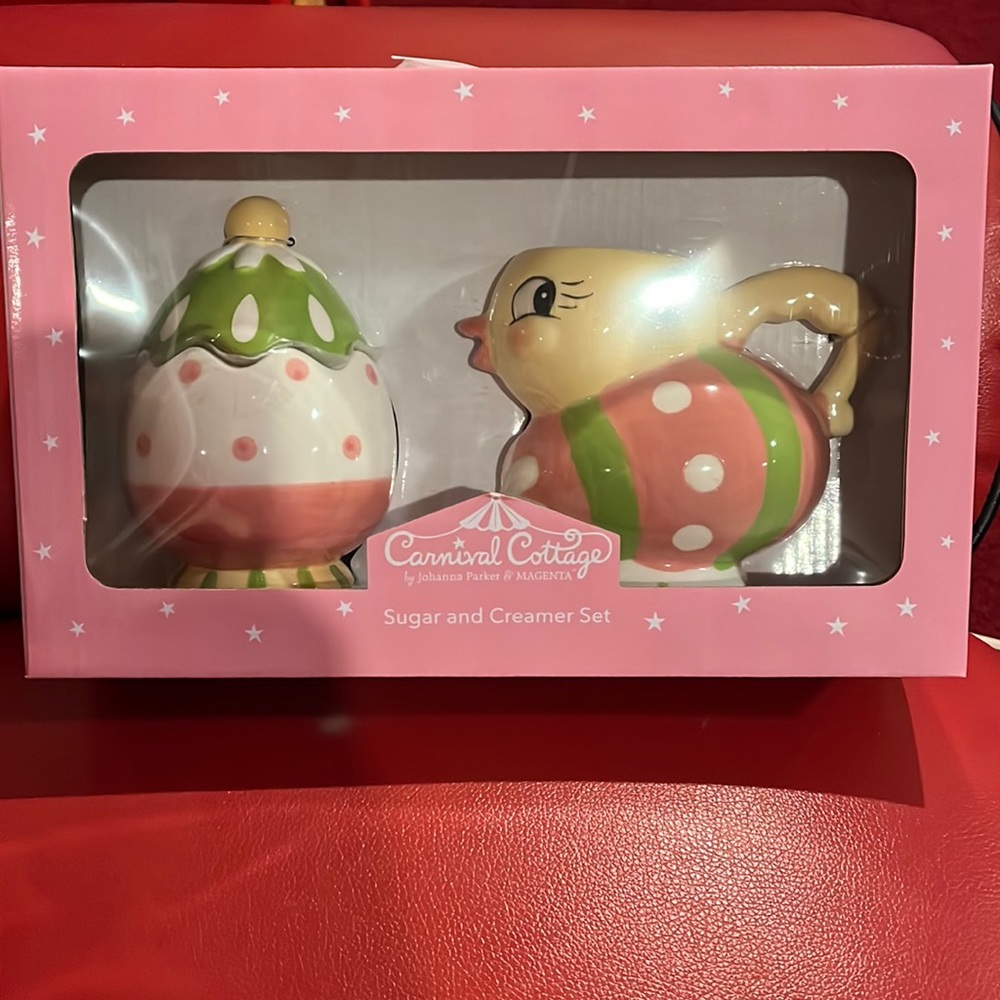NWT Johanna Parker sugar and creamer set